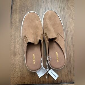 NWT Old Navy Sneaker Slides